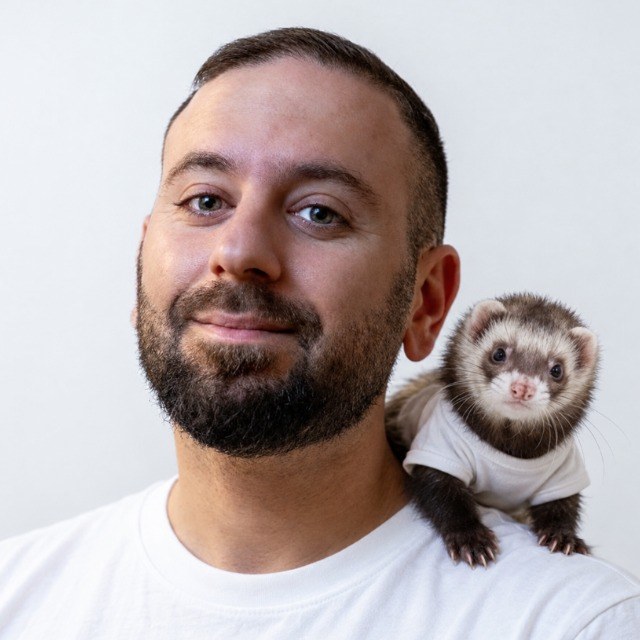 סהר והחמוס שלו